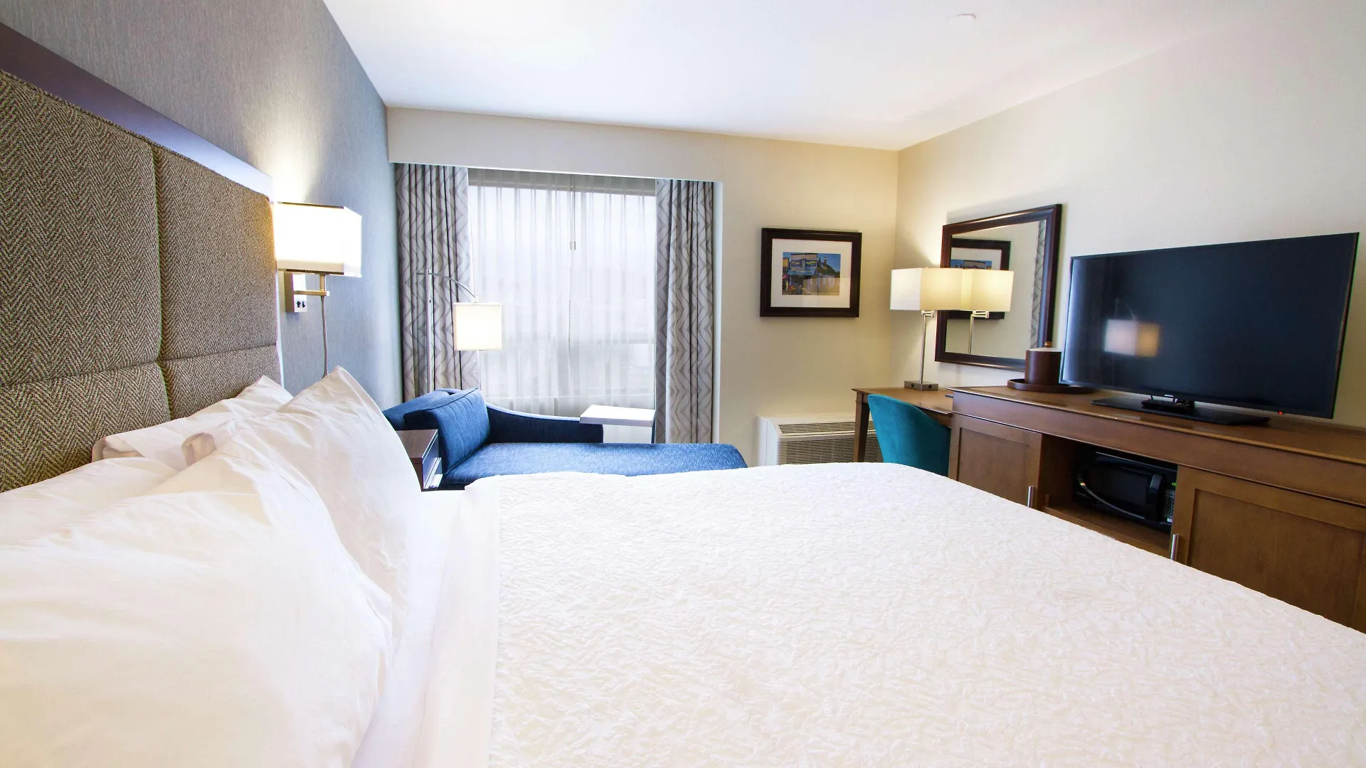 Hampton Inn - Vancouver Airport/Ричмонд