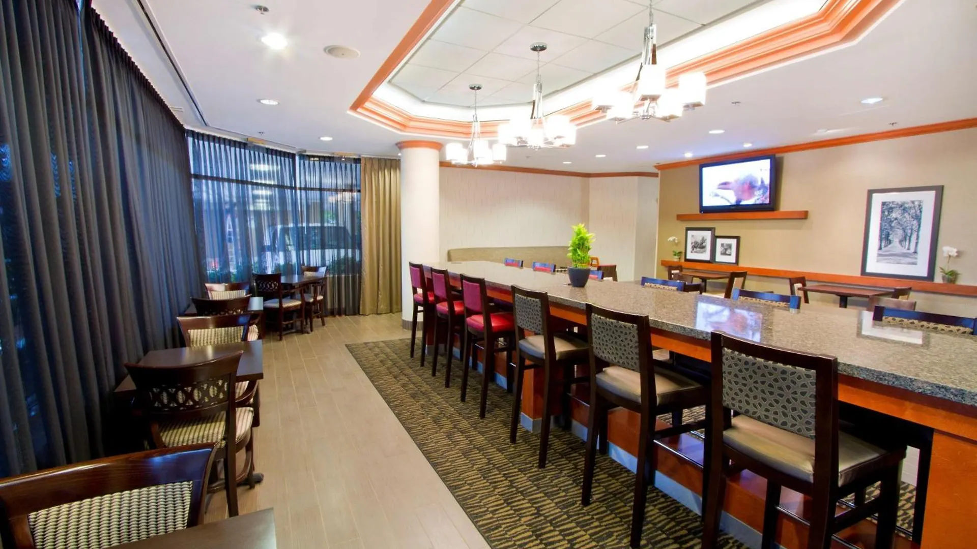 Hampton Inn - Vancouver Airport/Richmond 3*, Richmond